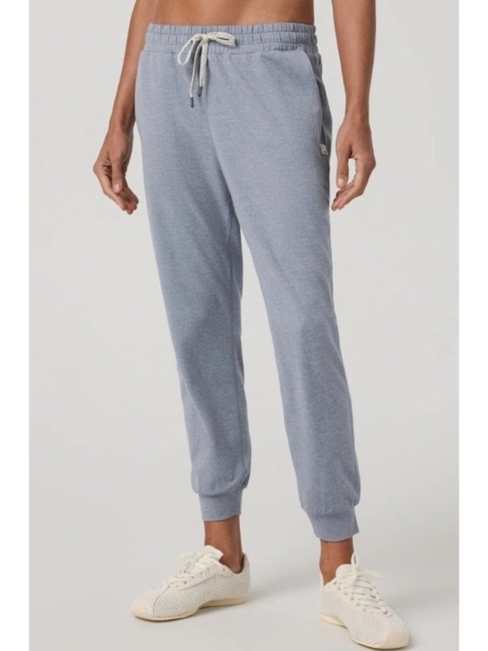 Vuori Women's Performance Joggers Coastal Fog Heather Size Medium Brand New